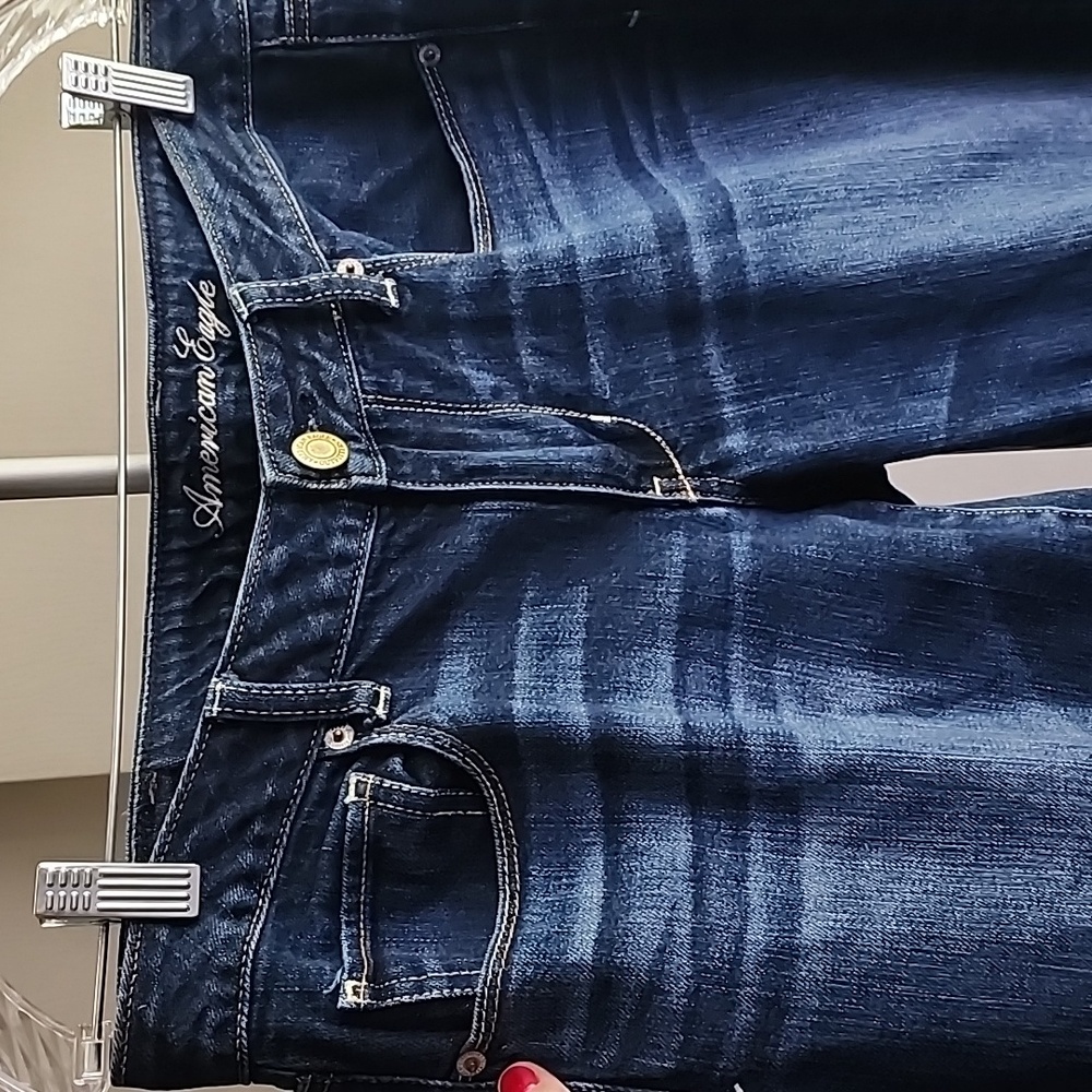 Sold! "A.E.O." Skinny Jeans (Regular) π - Picture 3 of 10